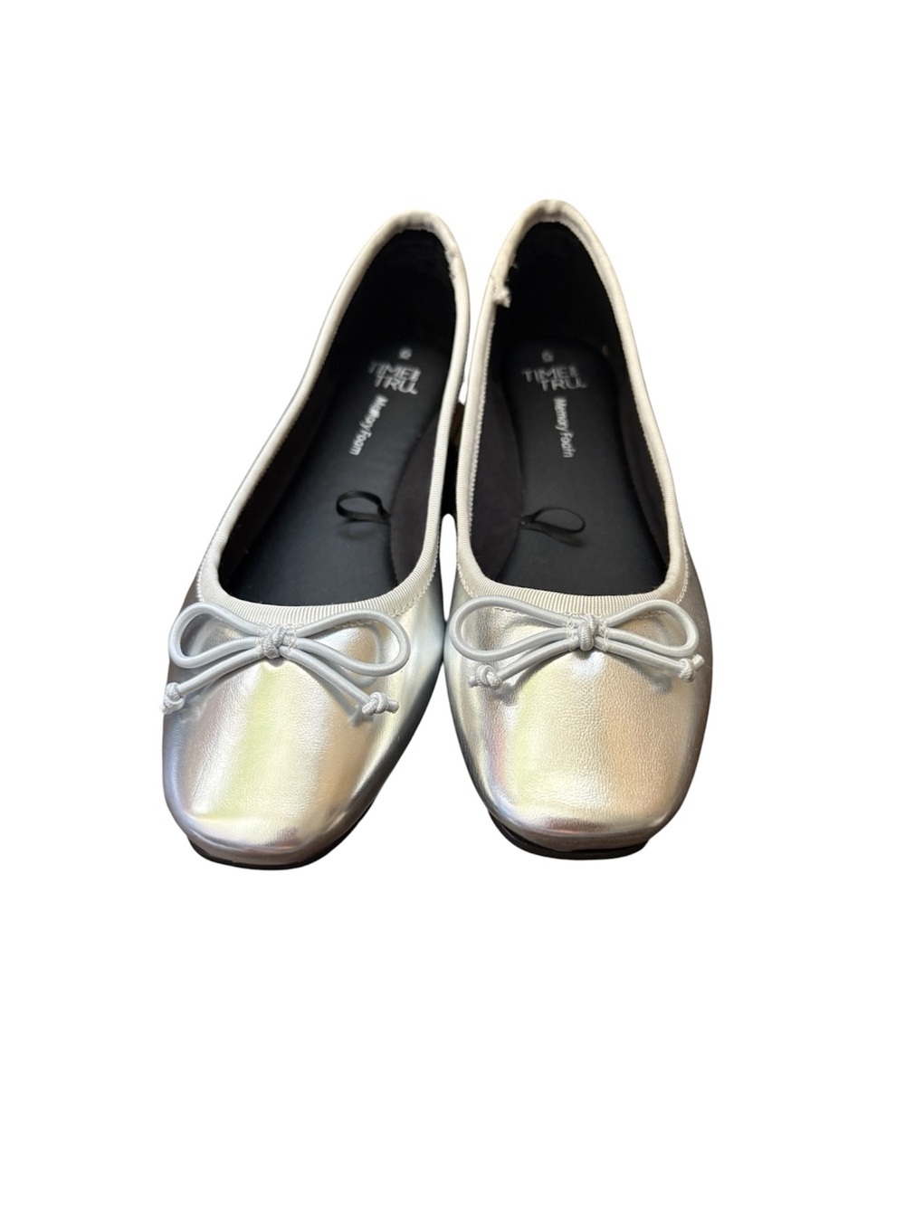 Time and Tru Metallic Silver Ballet Flats with Bow Accent Size 6